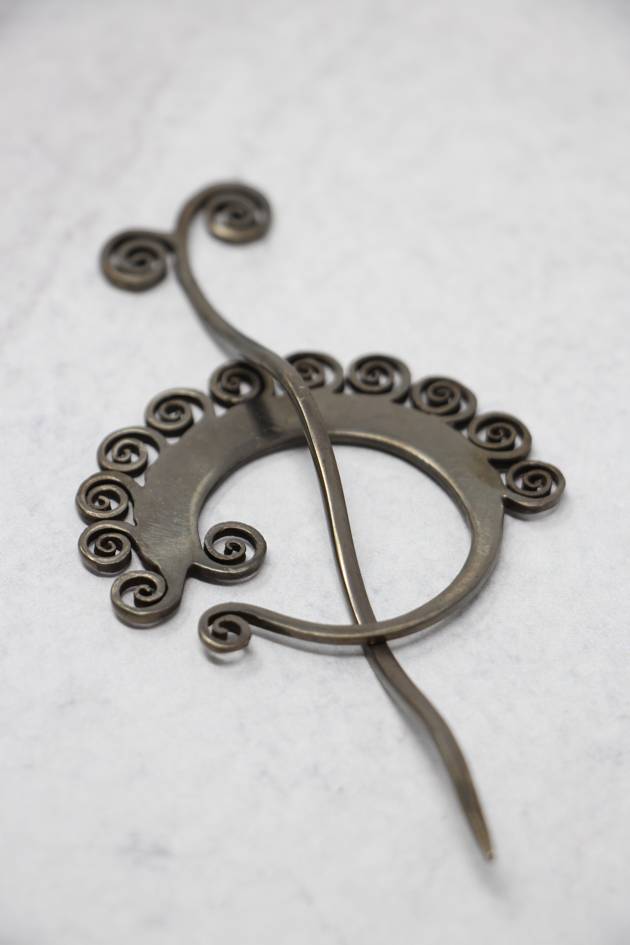 Jul Designs Shawl Pins: Black Shawl Pin | Fabulous