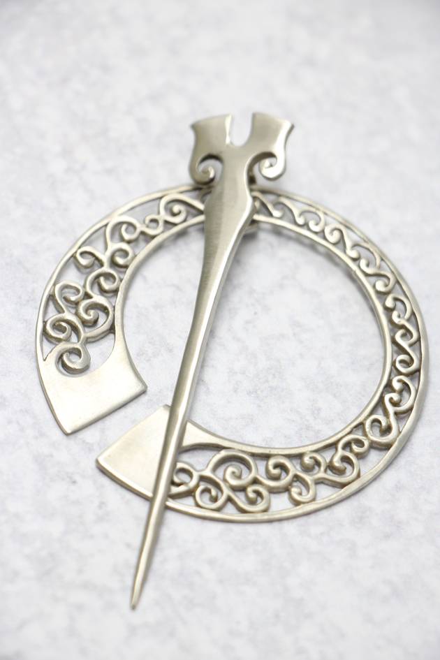 Penannular Brooch Pin, Celtic Shawl Pin, Horseshoe Brooch