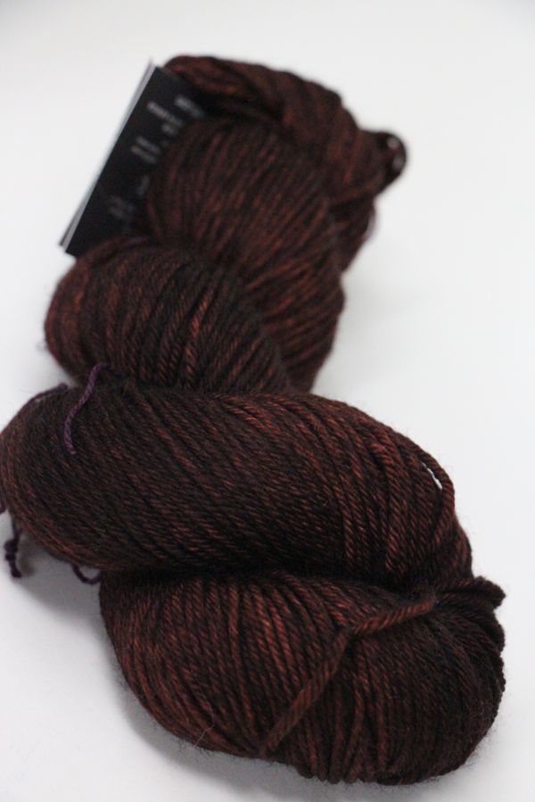 madeline tosh DK Oscuro (369)
