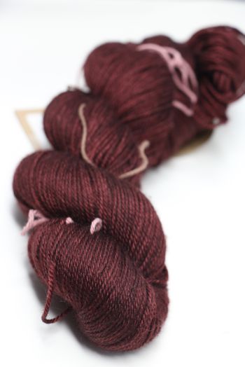 madeline tosh Pashmina Oscuro (369)