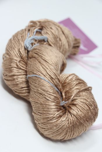 Peau de Soie Silk Yarn in Champagne