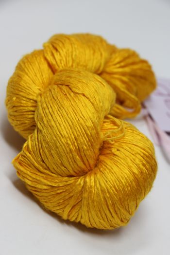 Peau de Soie Silk Yarn in Poppy