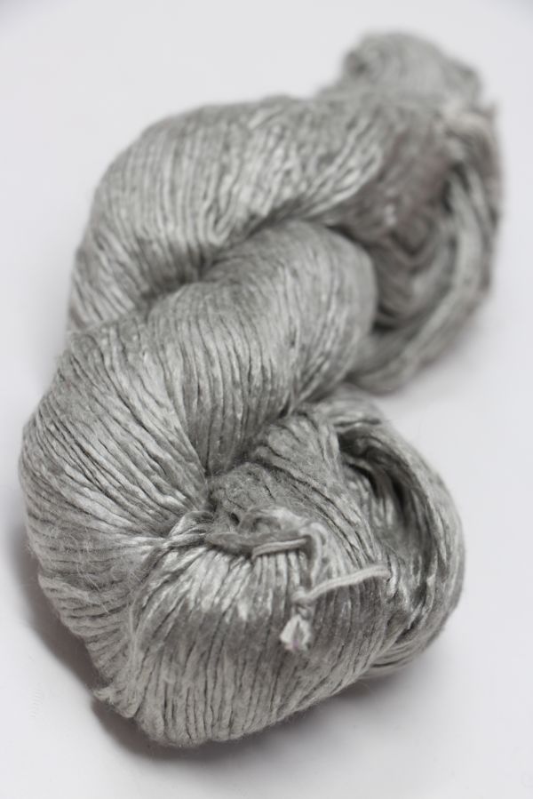 Peau de Soie Silk Yarn in Silver