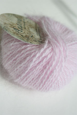 PLYMOUTH 100% Angora in 712 Pink