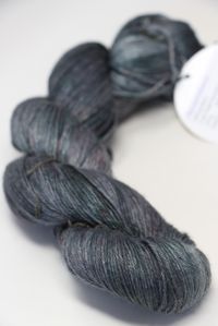 Theodoras Pearls Bamboo in Grey Ghost