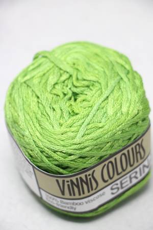 Vinni's Colours Bamboo Yarn in New Grass (660)