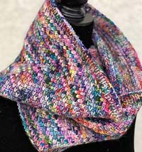 YARN SNOB CRISS CROSS INFINITY COWL