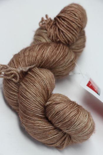 Zen Yarn Garden Serenity 20 (fingering) in LATTE	 